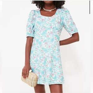 🩷💙🤍NWT Tuckernuck Hyacinth House Floral Dress Size S